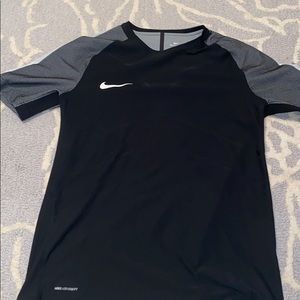 nike aeroswift tshirt